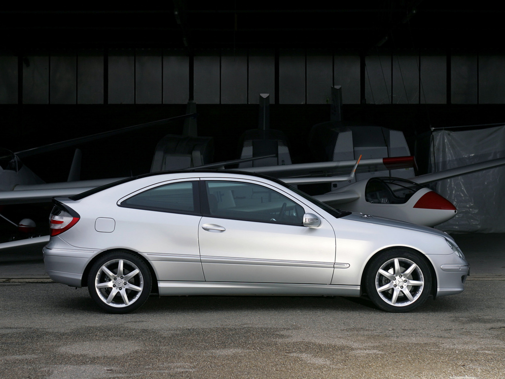 Мercedes C-klasse W203 Купе