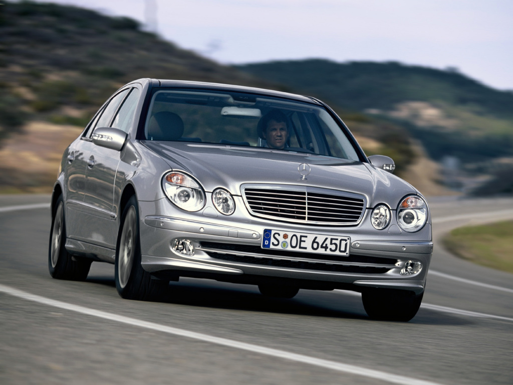 Мercedes E-klasse W211 Седан
