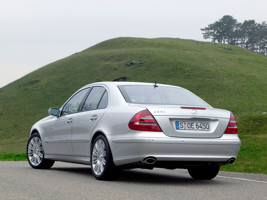 Мercedes E-klasse W211 Седан