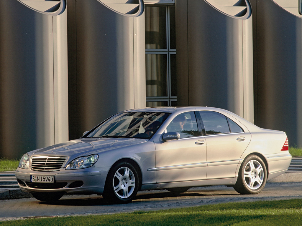 Мercedes S-klasse W220 Седан