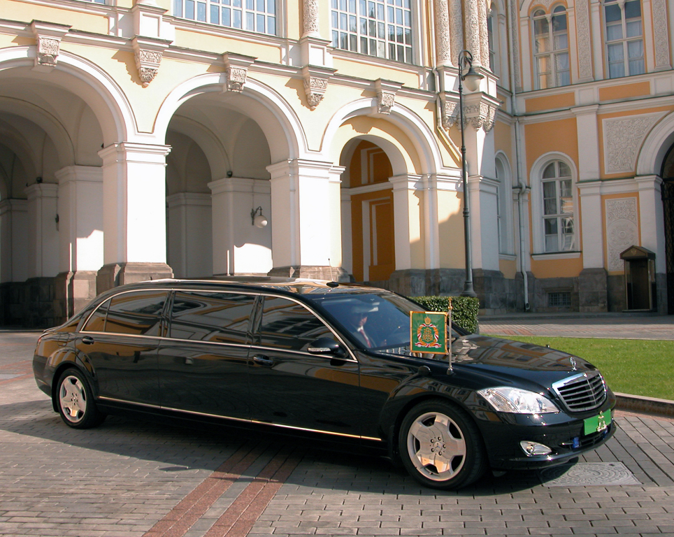 Мercedes S-klasse W221 Лимузин Pullman