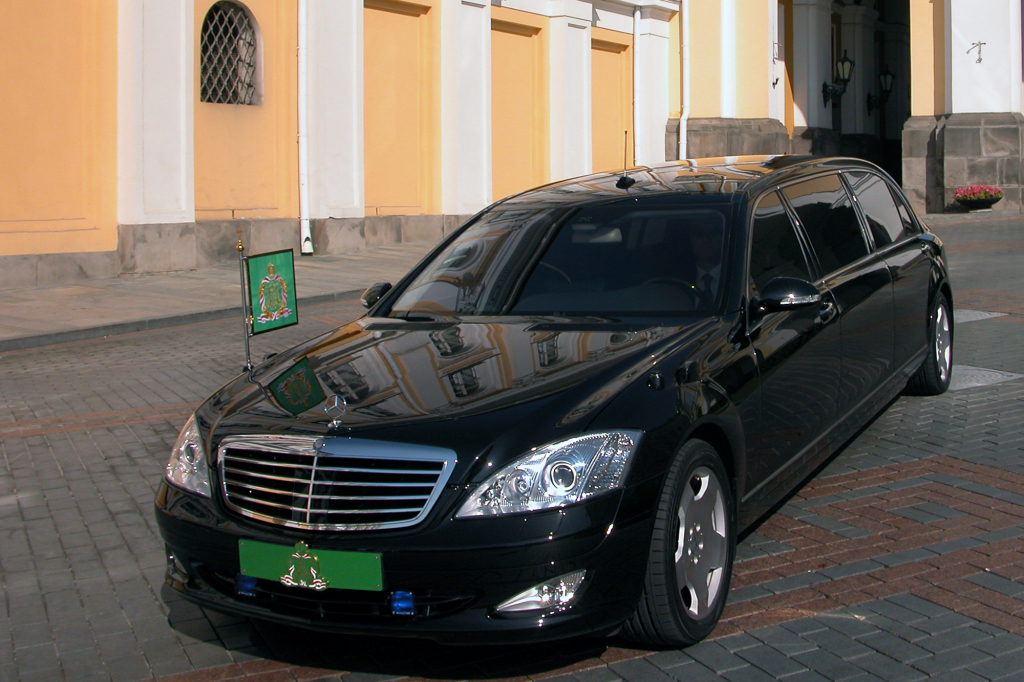 W221 Pullman